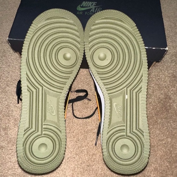 Nike Air Force 1 '07 LV8, "Hoops-Black Total Orange", Size 8 - Picture 5 of 8